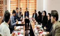 پرداخت به موقع مطالبات بیمارستانها می تواند دانشگاه را در ارائه خدمات بهتر کمک نماید