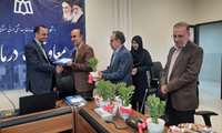 تجلیل از خانواده های با شکوه معاونت درمان 